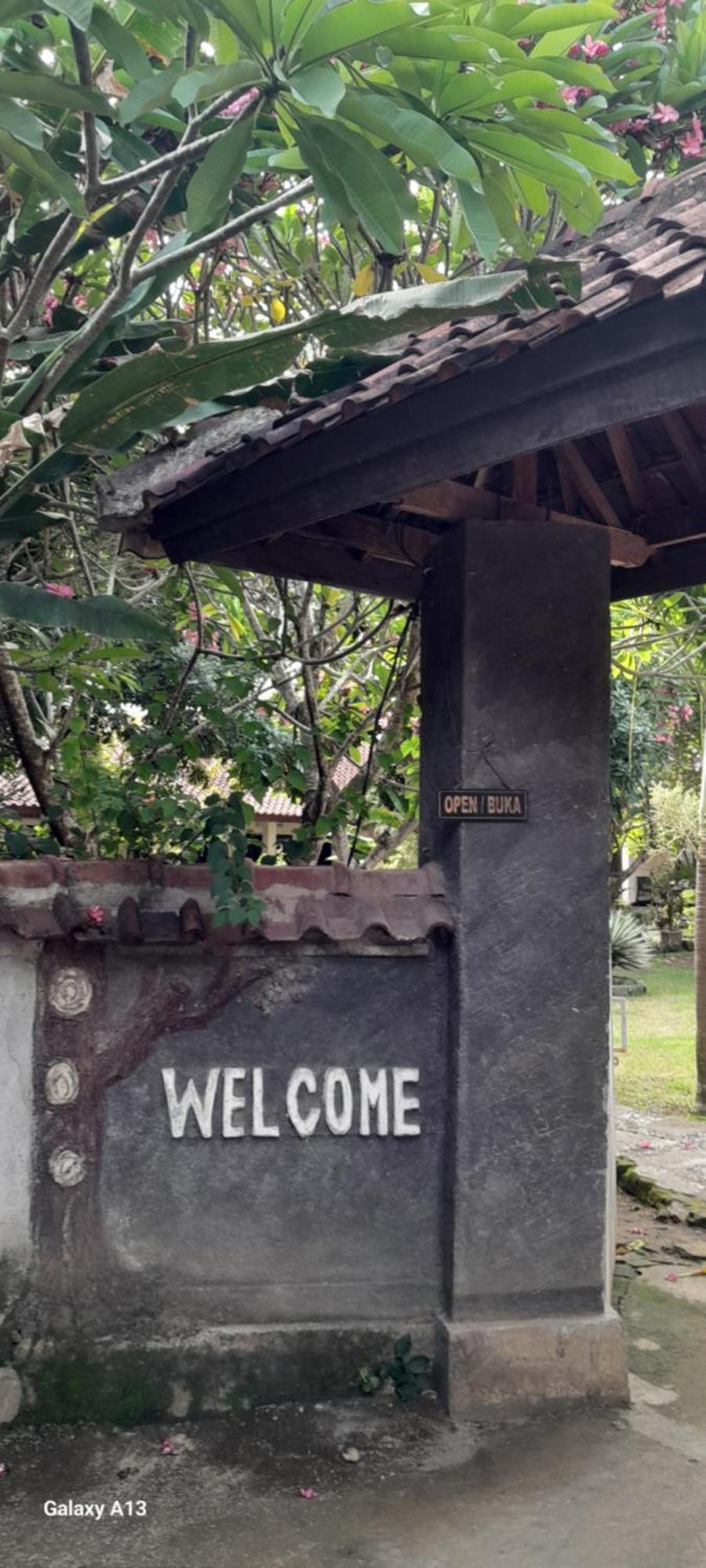 Indah Homestay And Cooking Classes Senggigi Eksteriør billede