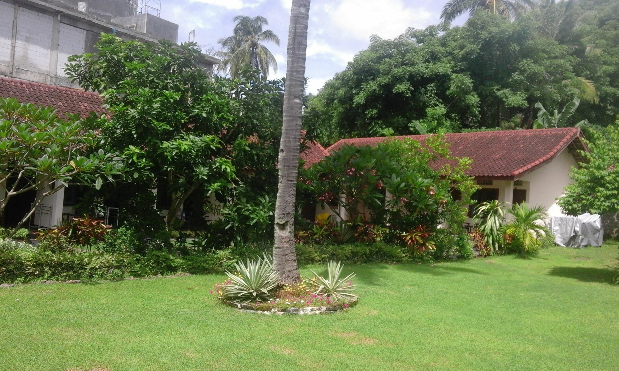 Indah Homestay And Cooking Classes Senggigi Eksteriør billede
